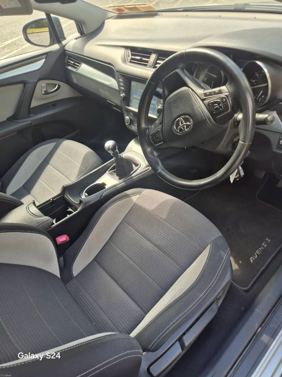 TOYOTA AVENSIS DIESEL 171 - Image 5
