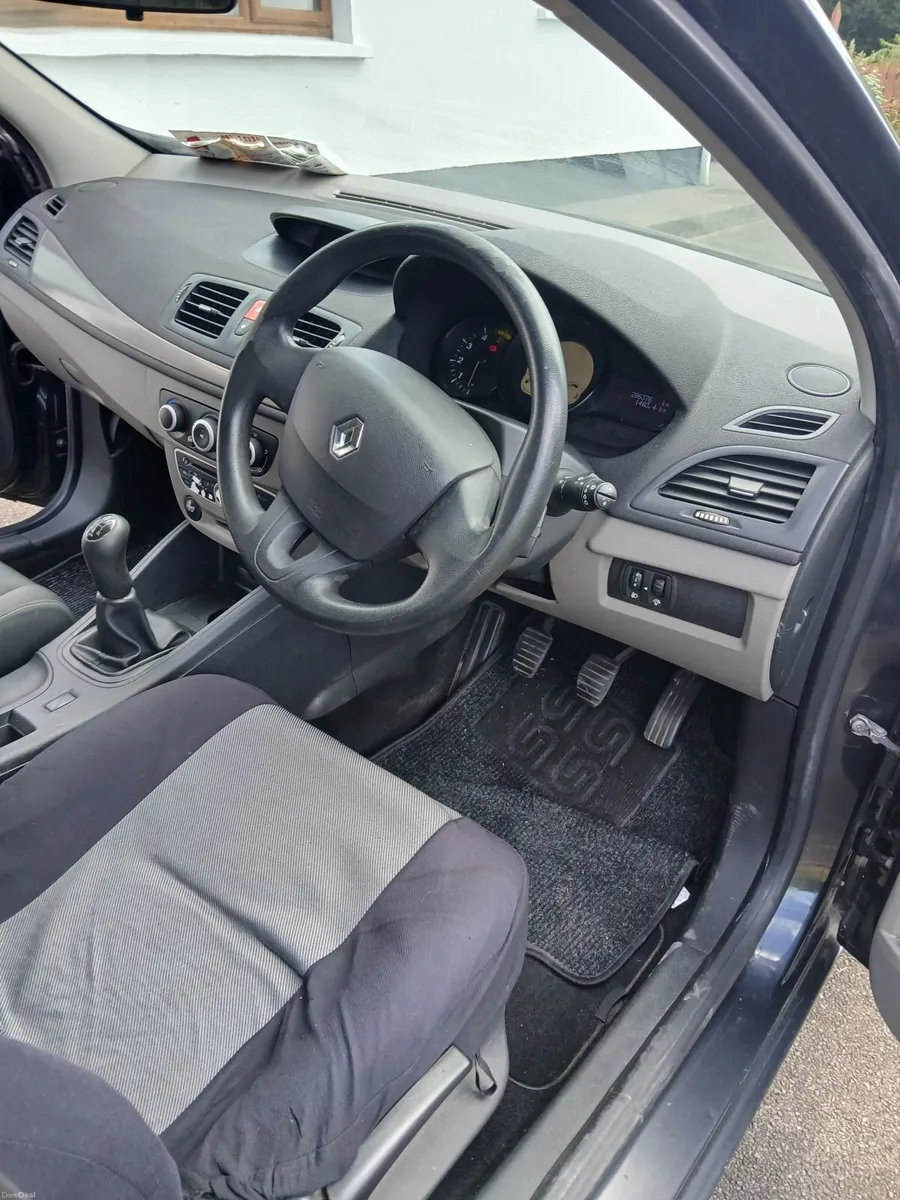 Renault Megane 2010 - Image 6