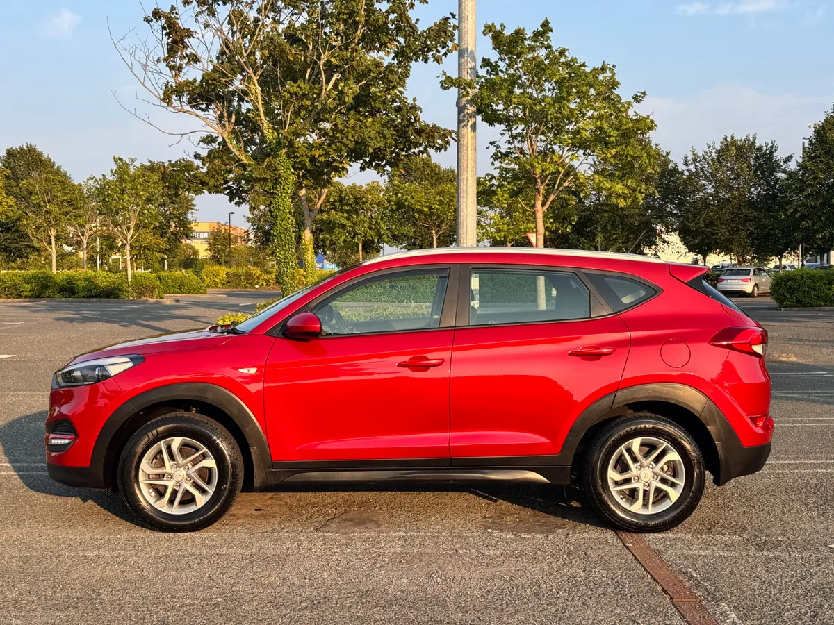 2017 Hyundai Tucson 1.6 Petrol Manual – Immaculate - Image 1