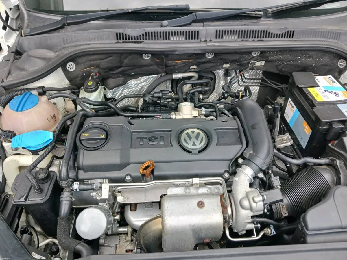 VOLKSWAGEN VW JETTA 1.4TSI price non negotiable - Image 5