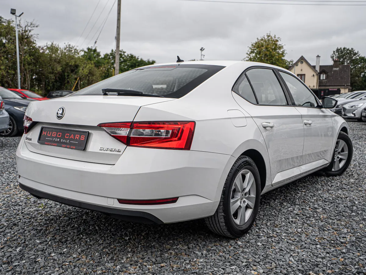 Skoda Superb 2016 - Image 3