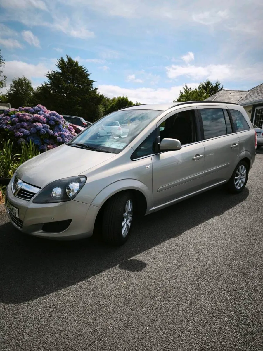 2011 Zafira 7 seats 1.7 diesel €2450 - Image 2