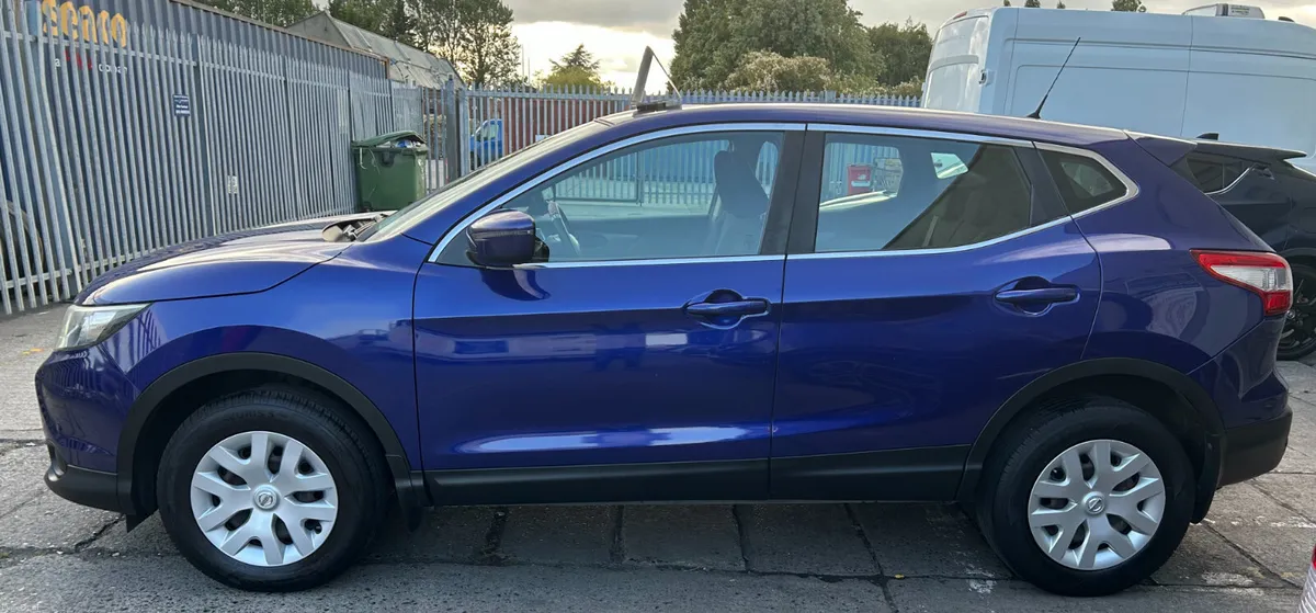 2015 Nissan Qashqai Manual - Image 5