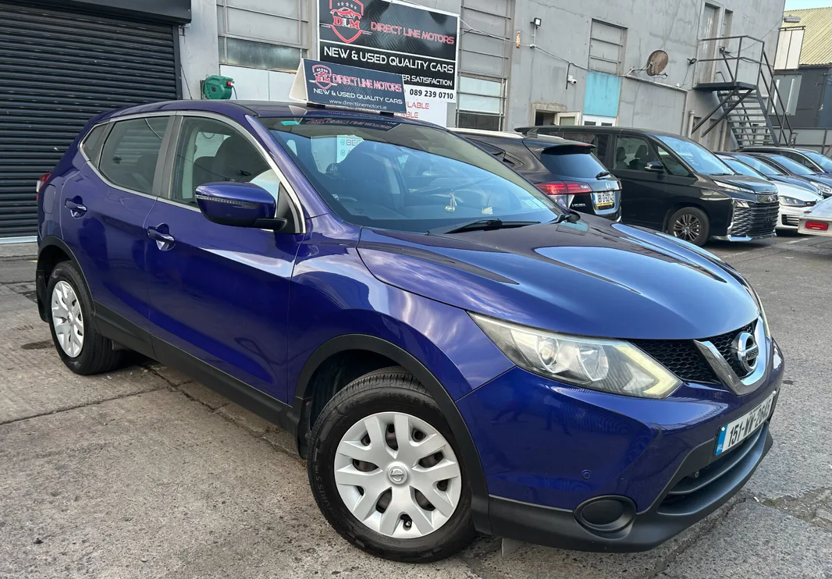 2015 Nissan Qashqai Manual - Image 1