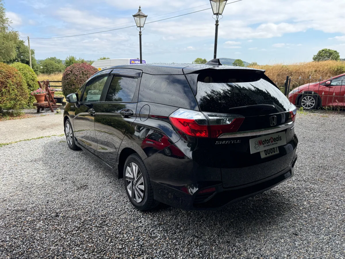 Honda Shuttle 2017 1.5 Petrol Hybrid - Image 6