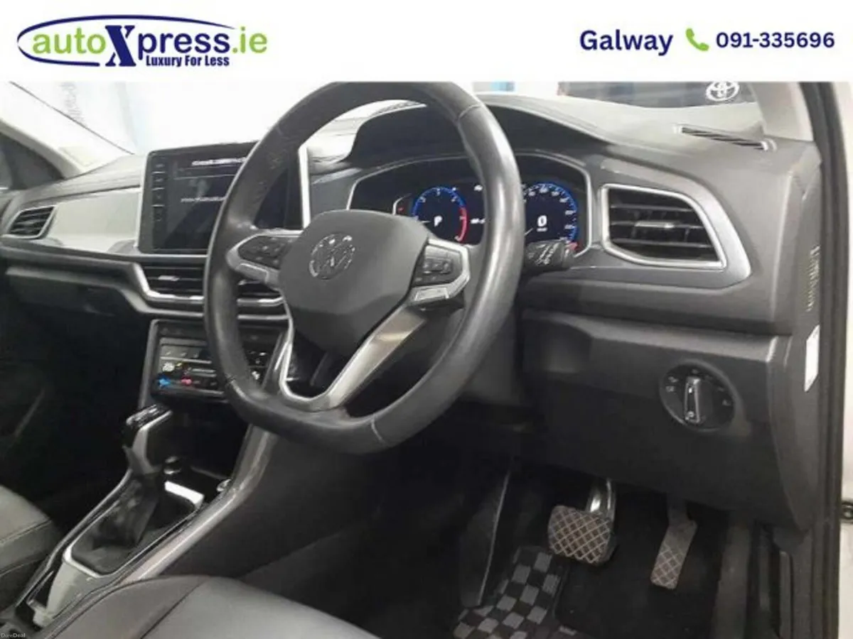 Volkswagen T-Roc 2.0 TDI STYLE, Ultra Low mileage, - Image 2