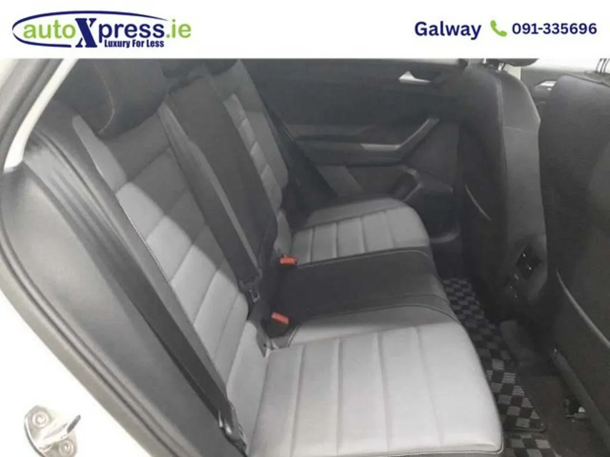 Volkswagen T-Roc 2.0 TDI STYLE, Ultra Low mileage, - Image 4