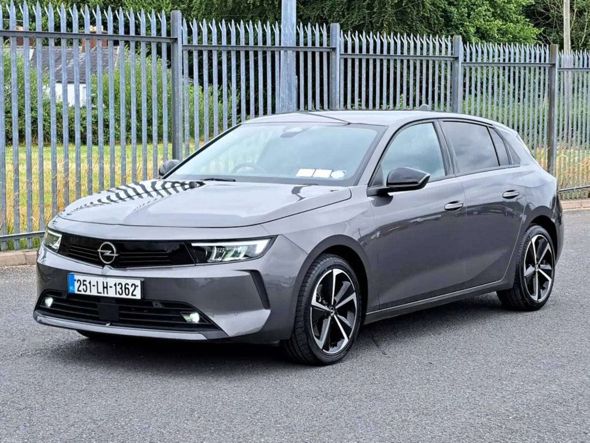 Opel Astra ELEGANCE 1.5TD 130BHP 8-SPEED AUTOMATIC - Image 6