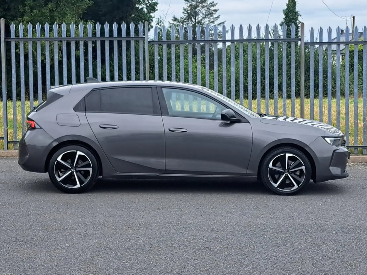 Opel Astra ELEGANCE 1.5TD 130BHP 8-SPEED AUTOMATIC - Image 4