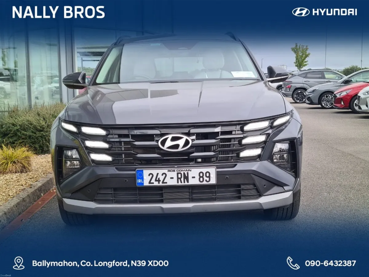 Hyundai Tucson EXECUTIVE 5DR - Image 2