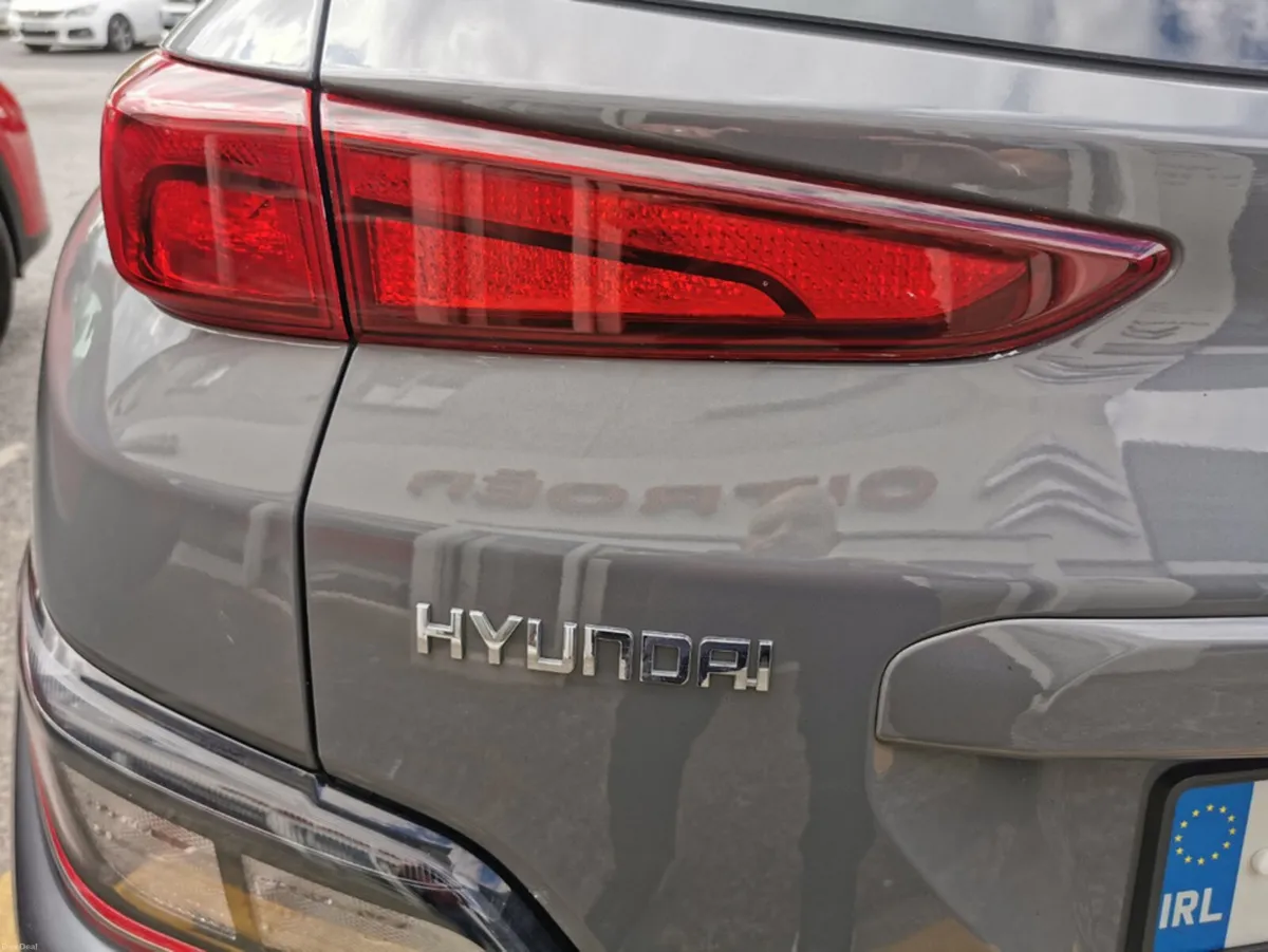 Hyundai KONA KAUAI HYBRID 5DR AUTO - Image 2