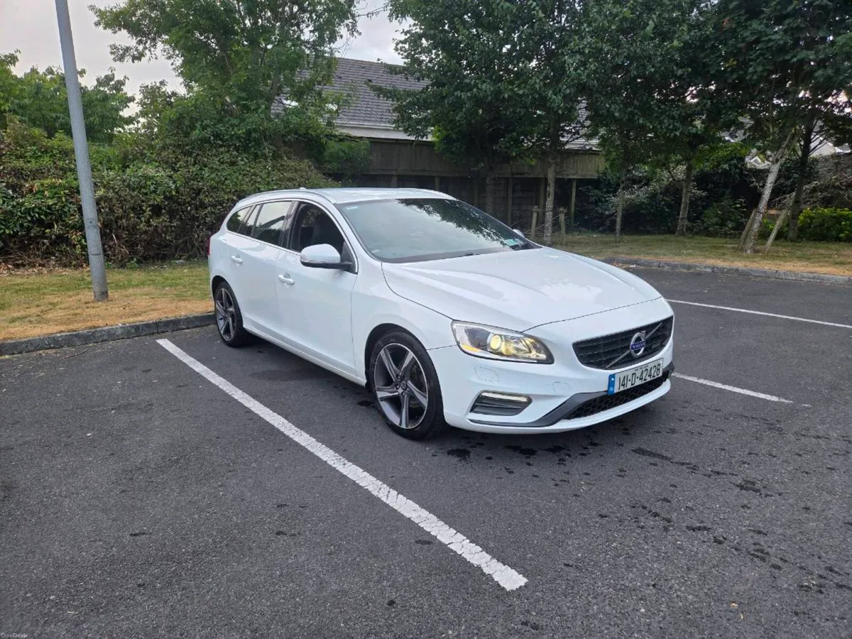 Volvo V60 R Design - Image 1
