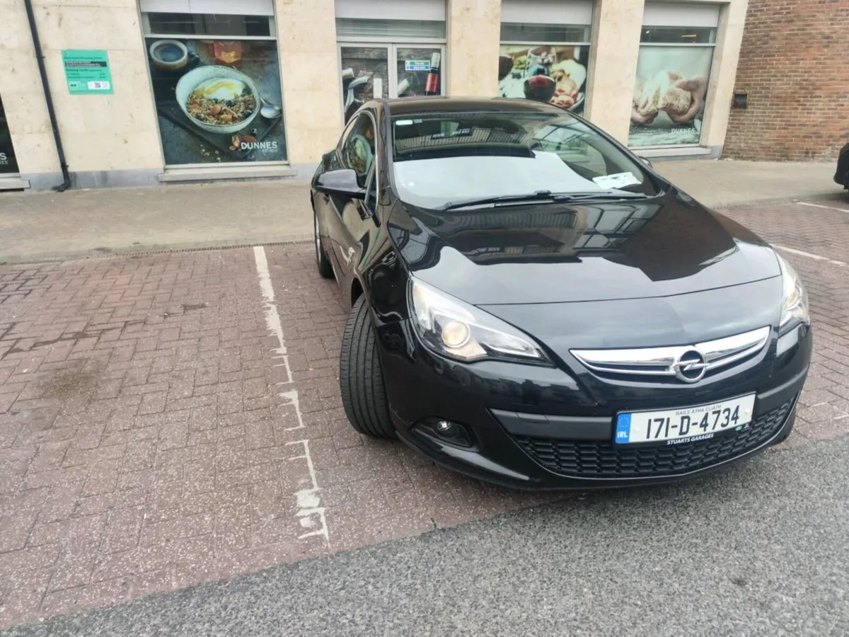 AstraGTC. milage 66232 km. NCT 01/27.TAX 10/26. - Image 2