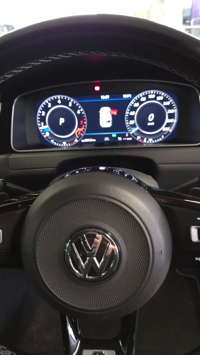 Volkswagen Golf R DSG 2019 - Image 2