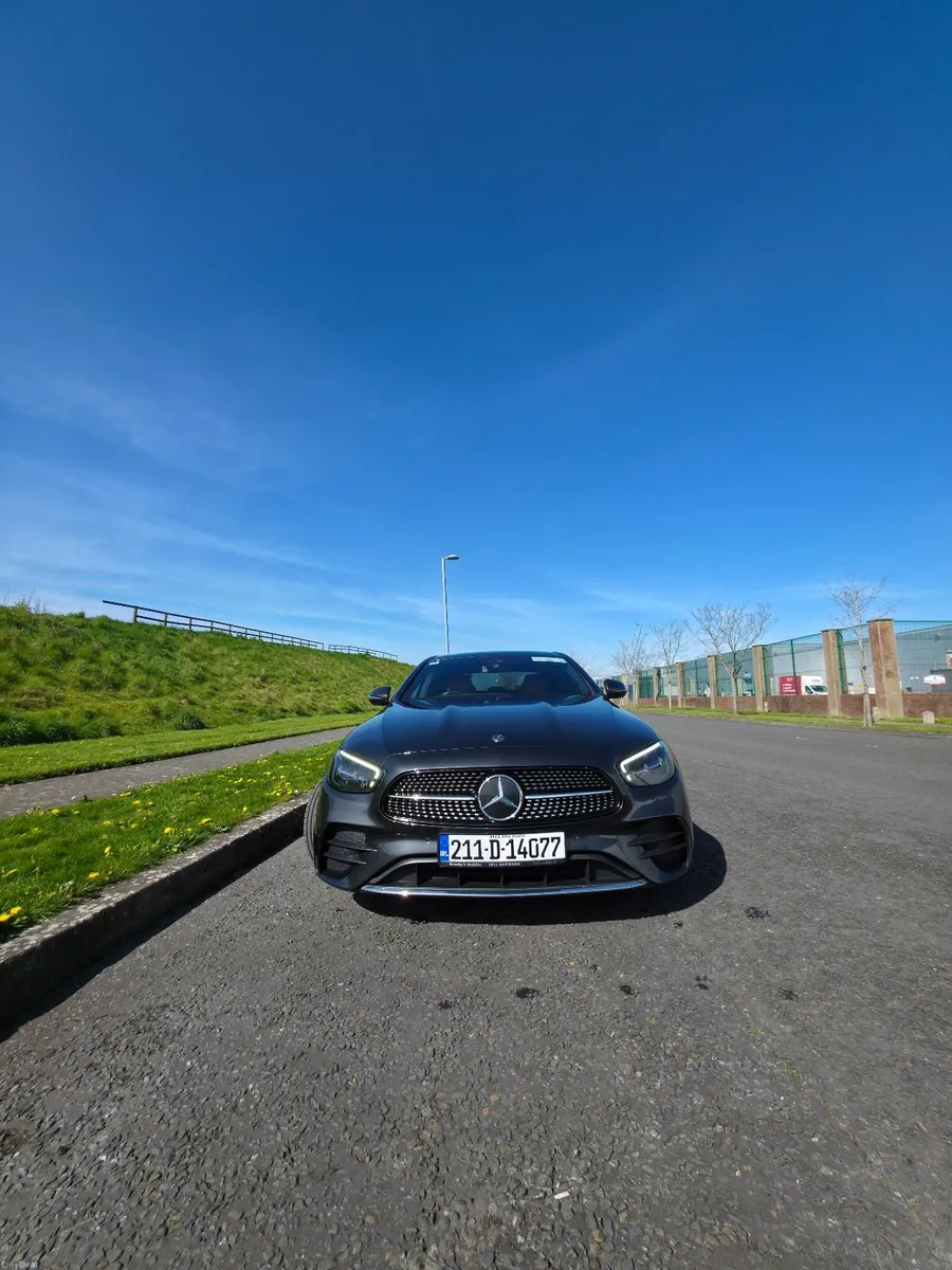 Mercedes-Benz E-Class 2021 - Image 3