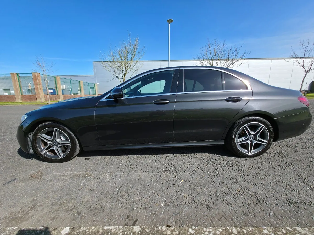 Mercedes-Benz E-Class 2021 - Image 6