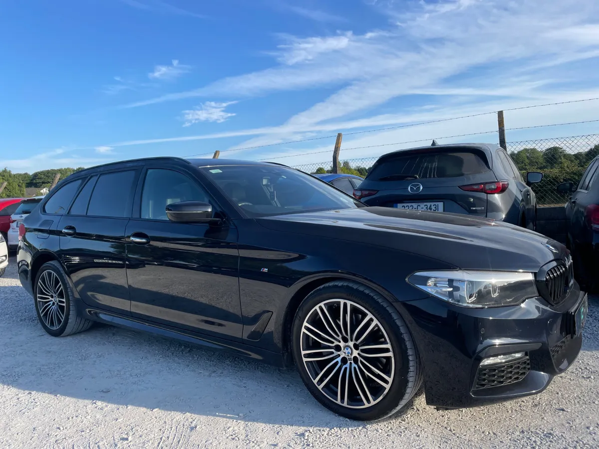 BMW 520D Touring - Image 1