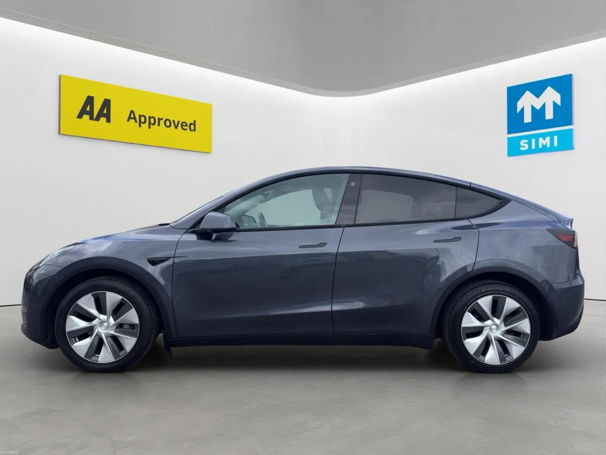 Tesla Model Y AWD Dual Motor Long Range - Image 5