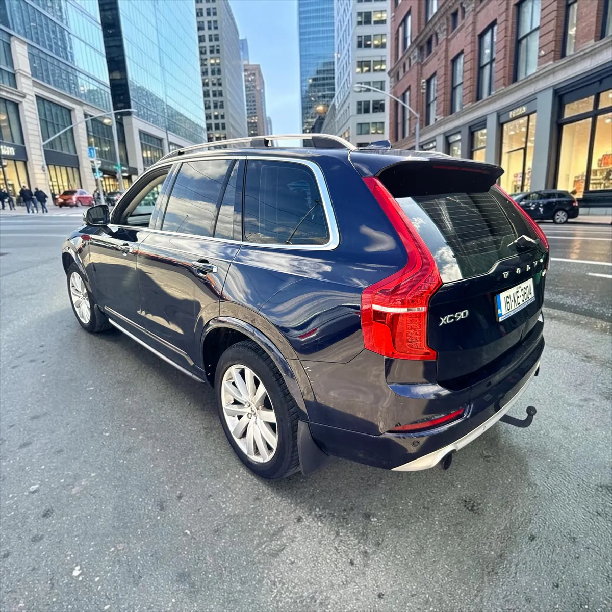 2016 Volvo XC90 2.0 D5 225PS AWD MOMENTUM AUTO - Image 6