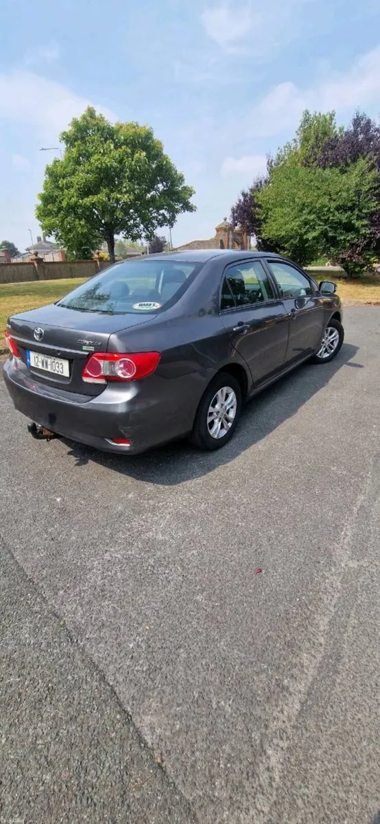 Toyota corolla 1.3 petrol - Image 2