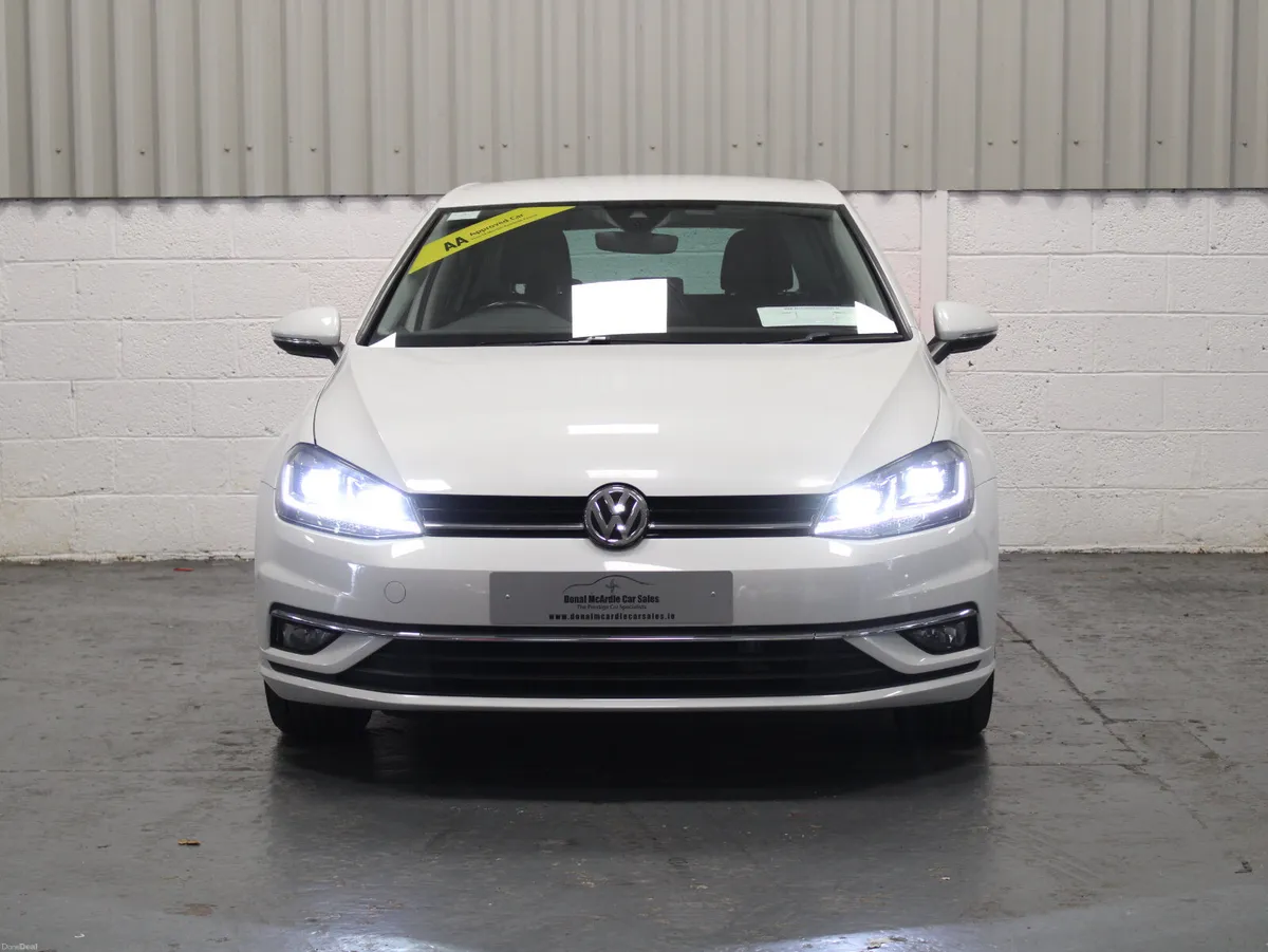 2018 Volkswagen Golf - Image 2