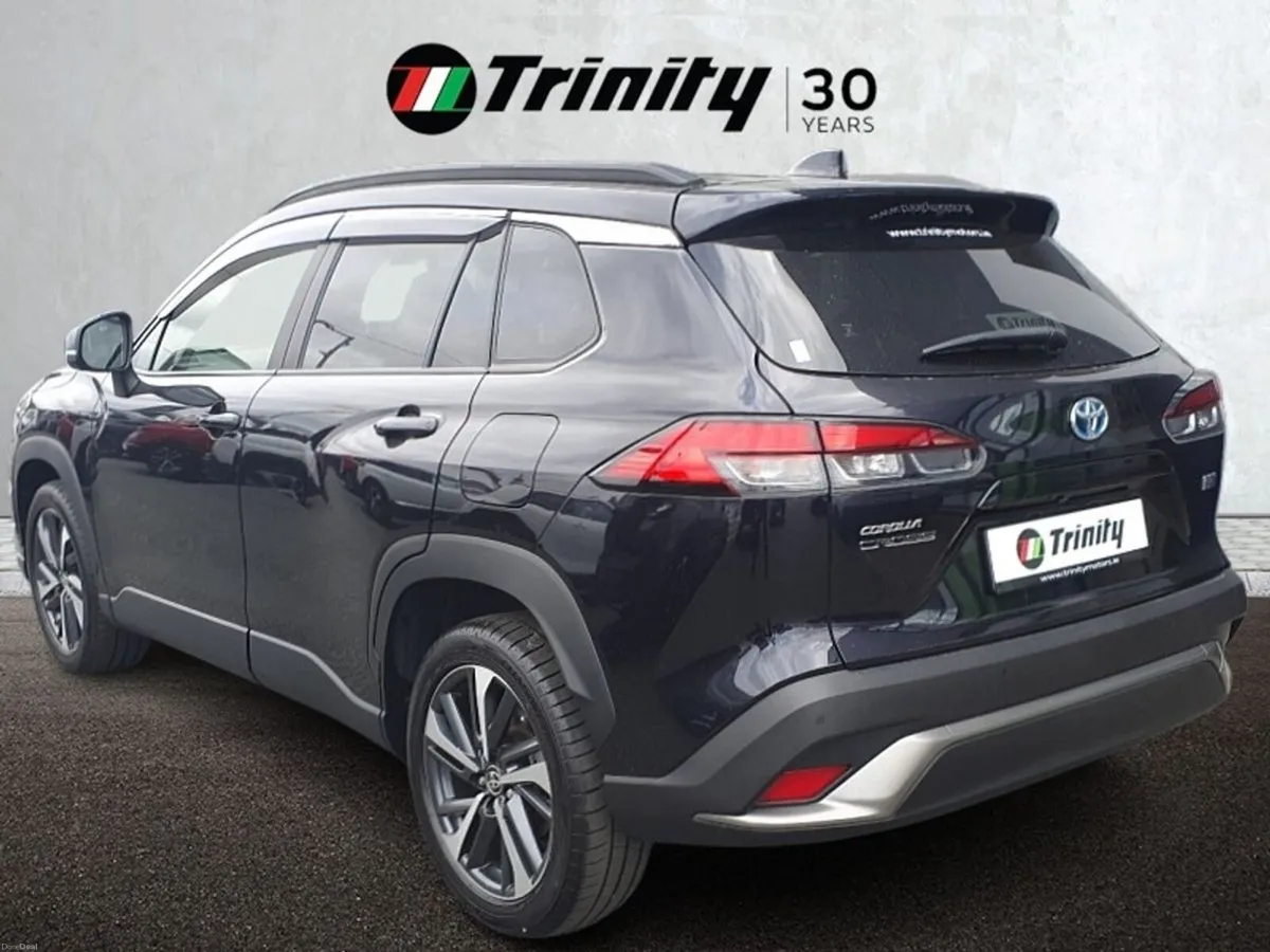 Toyota Corolla Cross ** STUNNING SPEC ** HYBRID AU - Image 3