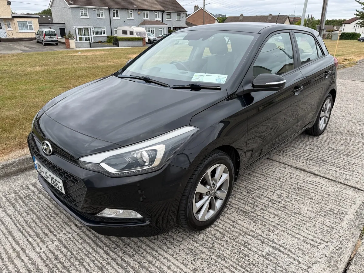 Hyundai i20 1.2 Deluxe ONLY 21K NEW NCT - Image 3