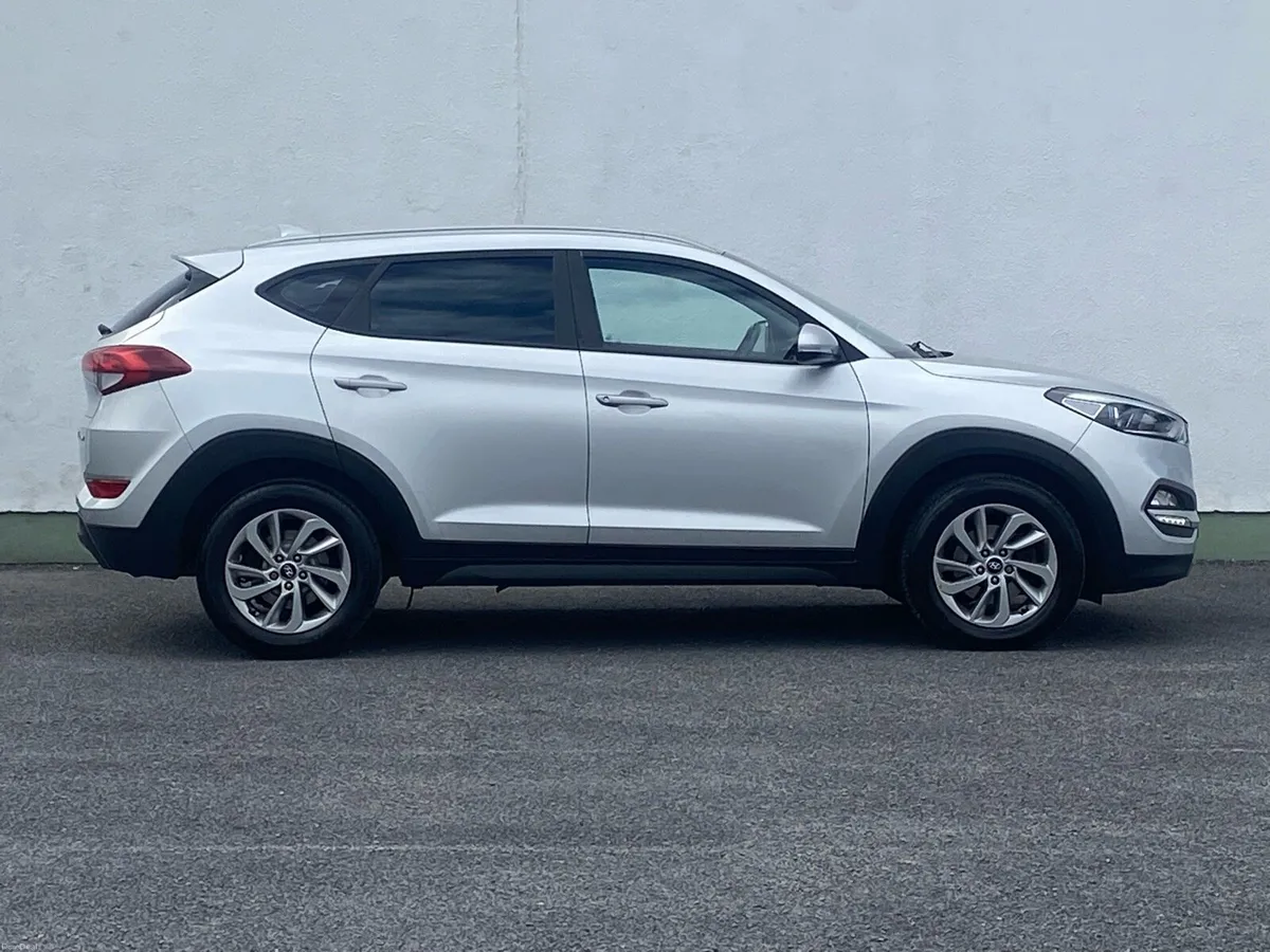 Hyundai Tuscon SE NCT 03-27 - Image 5