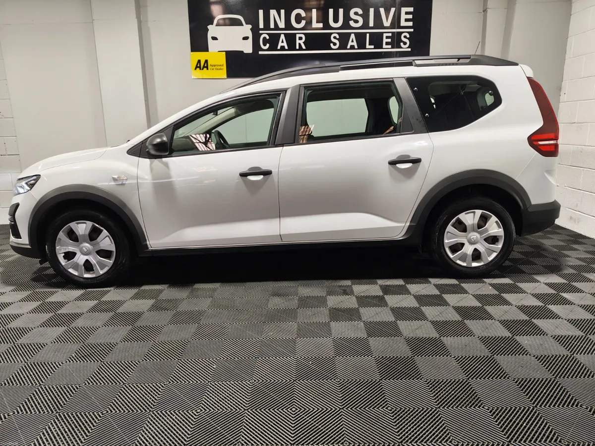 Dacia Jogger 2022 1.0 PETROL 6 SPEED ESSENTIAL - Image 6