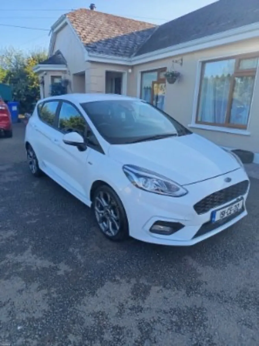 Ford Fiesta 2019 - Image 2