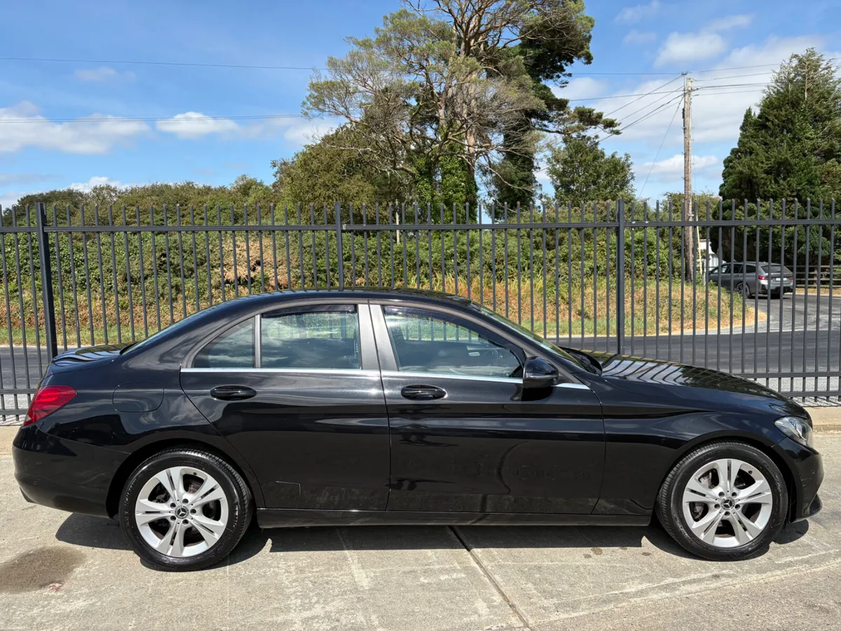 Mercedes-Benz C300h - Image 2