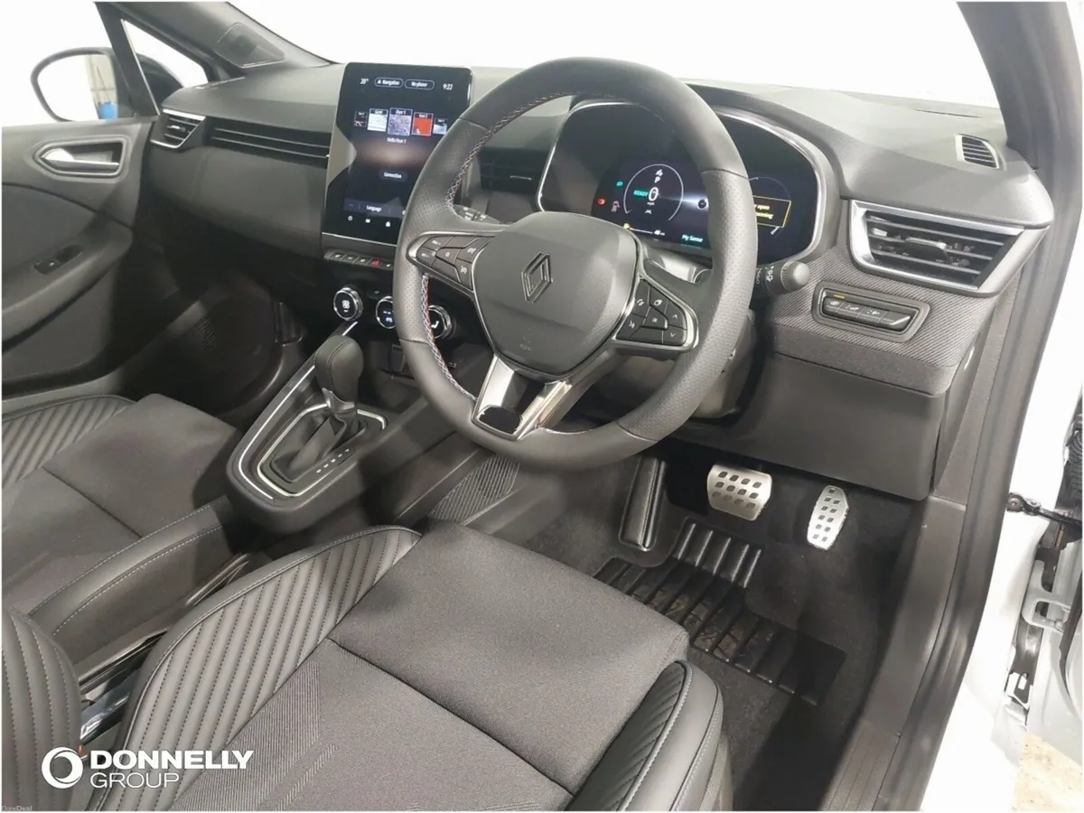 Renault Clio Hatchback Techno Esprit Alpine - Image 4