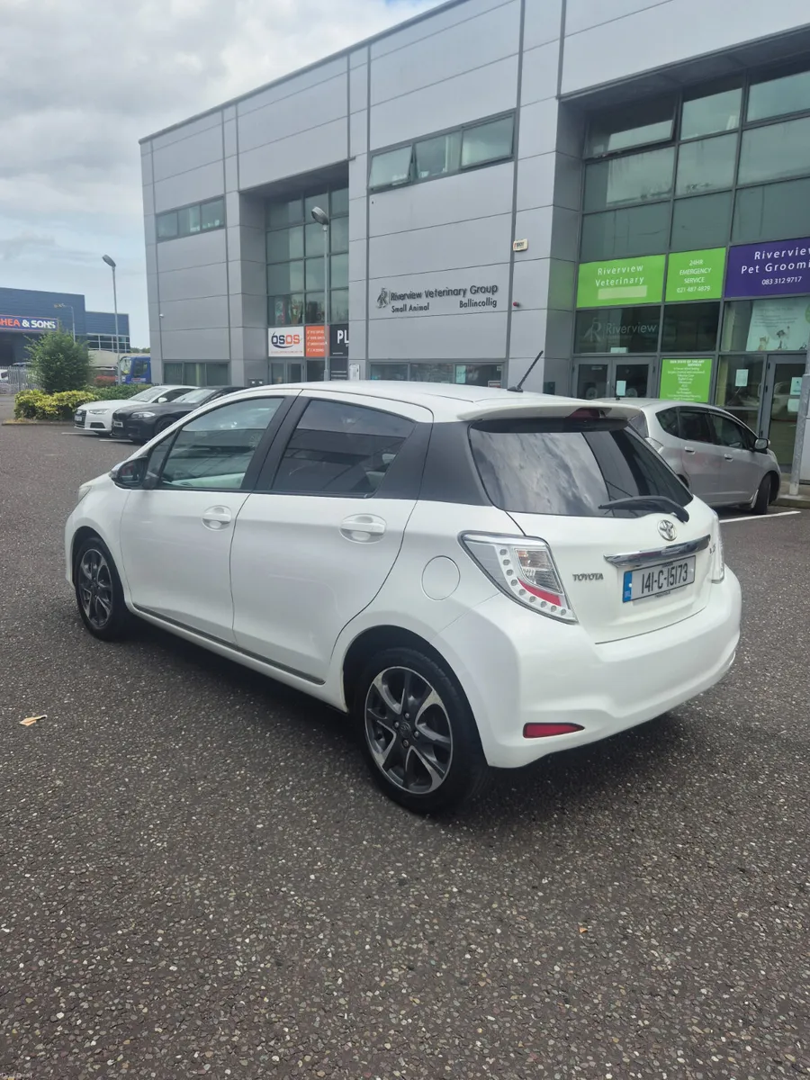 Toyota Yaris 2014 - Image 3