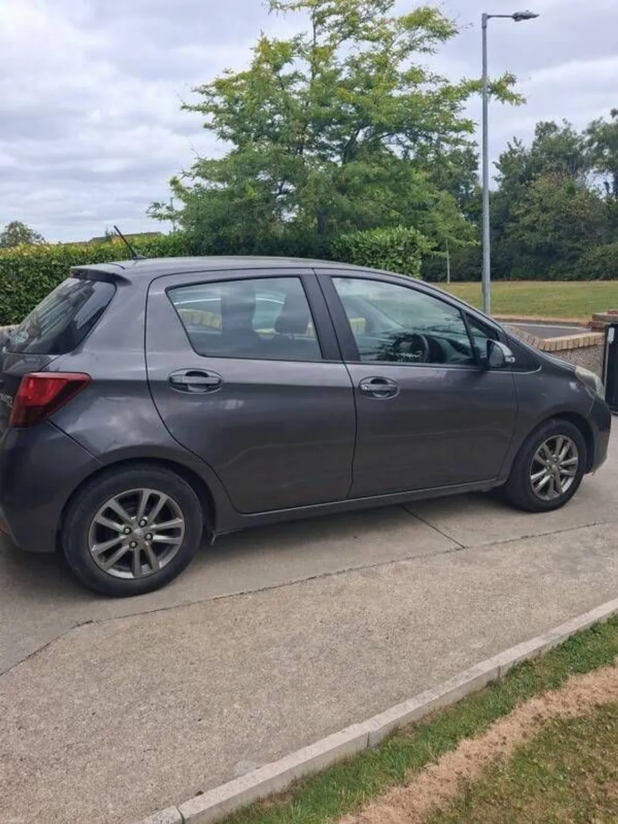 2016 Toyota Yaris - Image 2