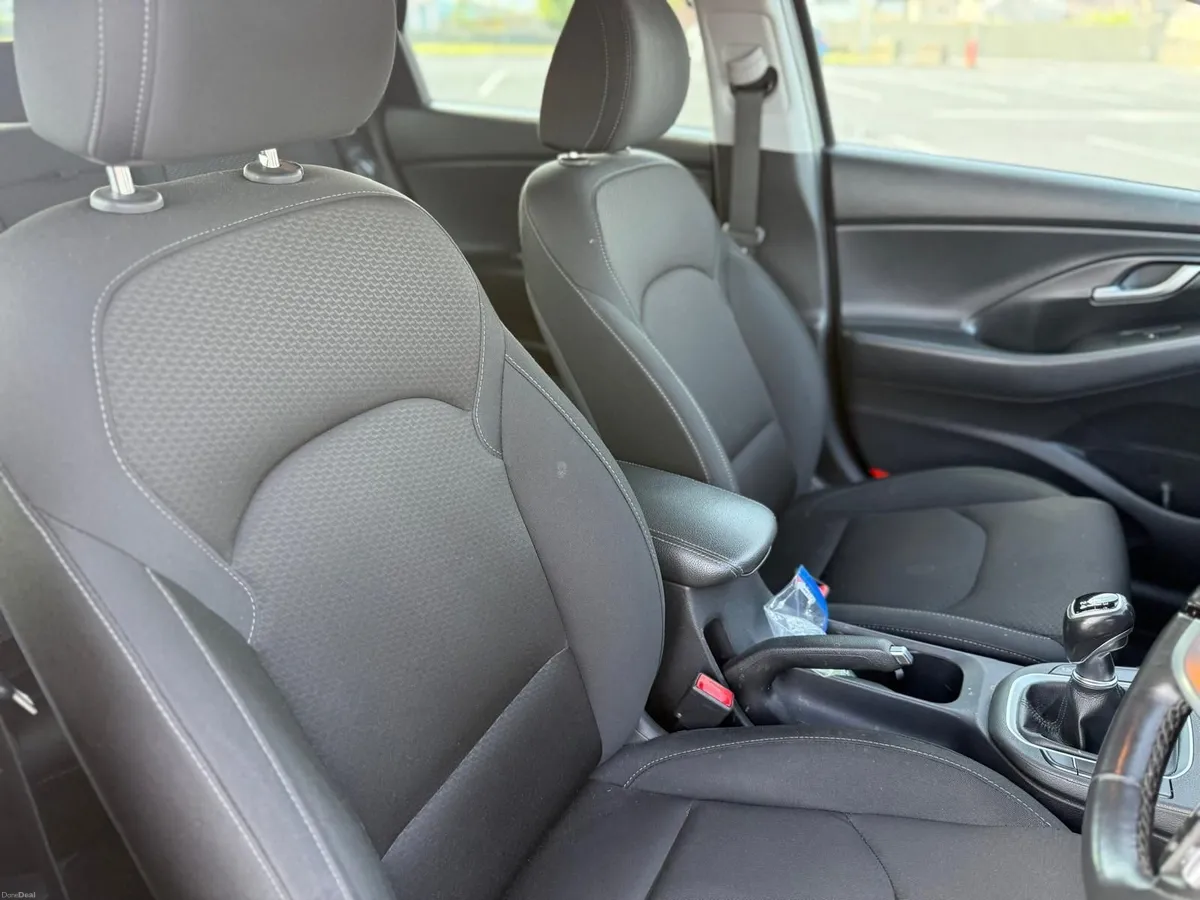 Hyundai i30 2019 - Image 5
