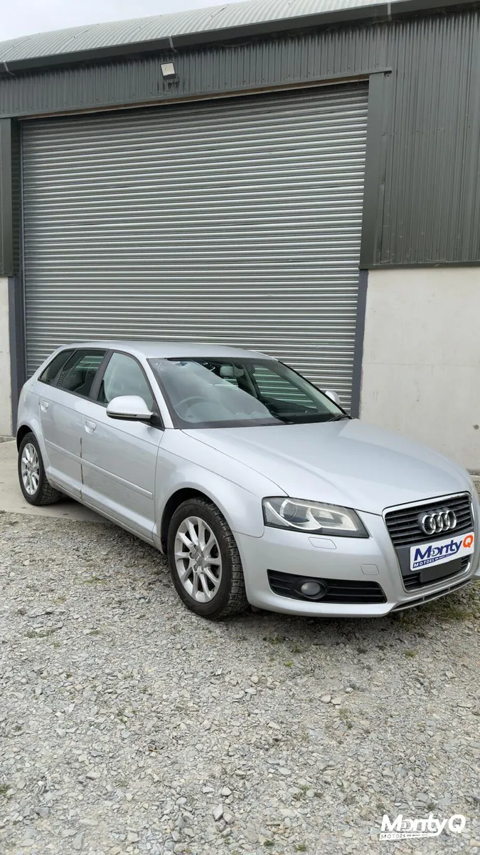 Audi A3 Sportback Auto - 53k km - reverse cam - Image 1