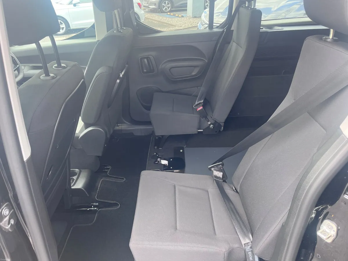 New Citroen Berlingo Auto Wheelchair Access - Image 6