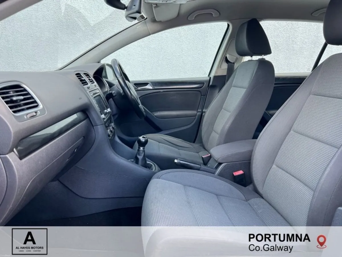 Volkswagen Golf 2.0 TDI 140BHP MATCH - Image 4