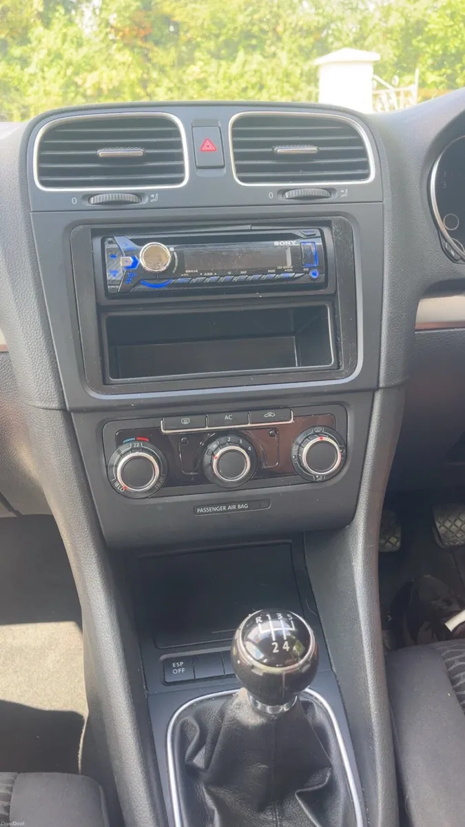 Volkswagon Golf - Image 5