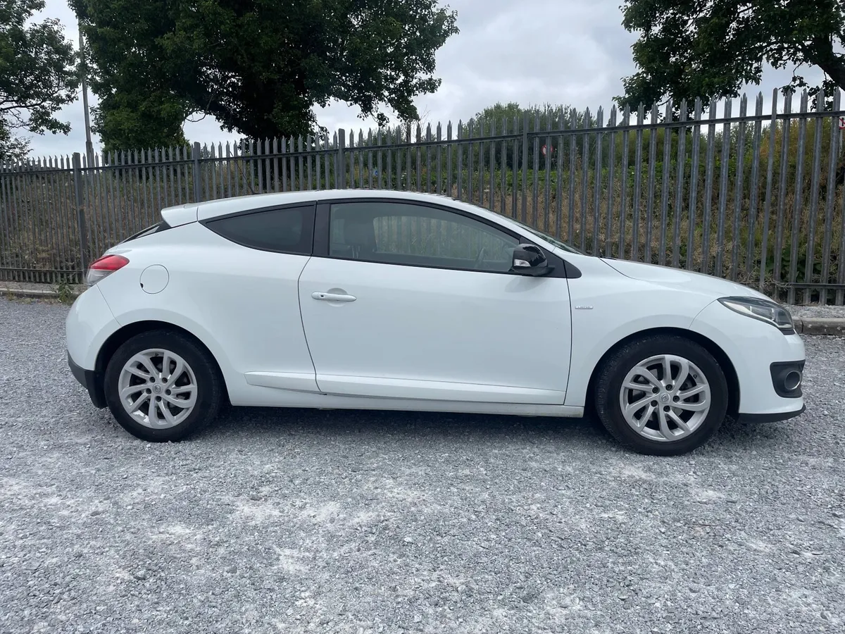 Renault Megane 2014 - Image 1