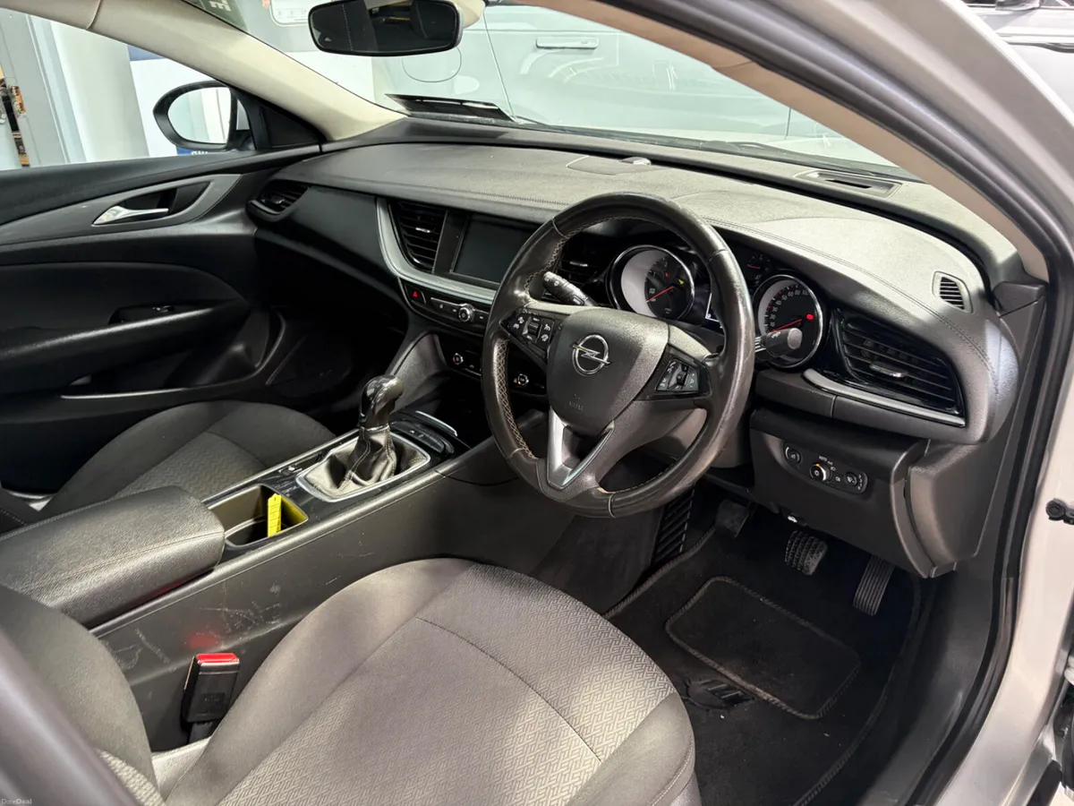 Opel Insignia 2018. 1.6D.  GRAND E - Image 6