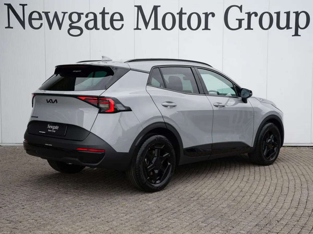 Kia Sportage BLACK EDITION HYBRID - Image 5