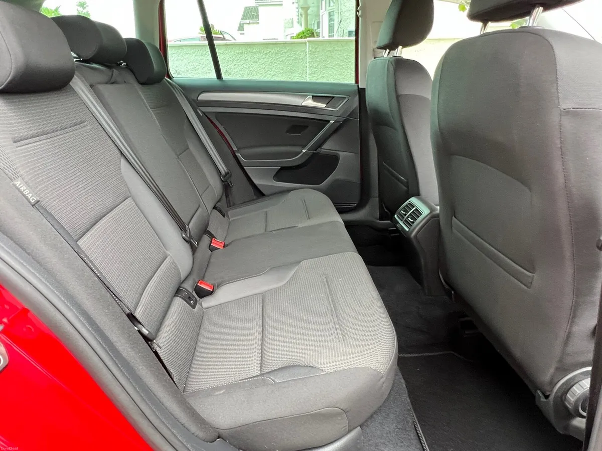 Volkswagen Golf 1.2 Tsi Auto Estate,Like Brand New - Image 6