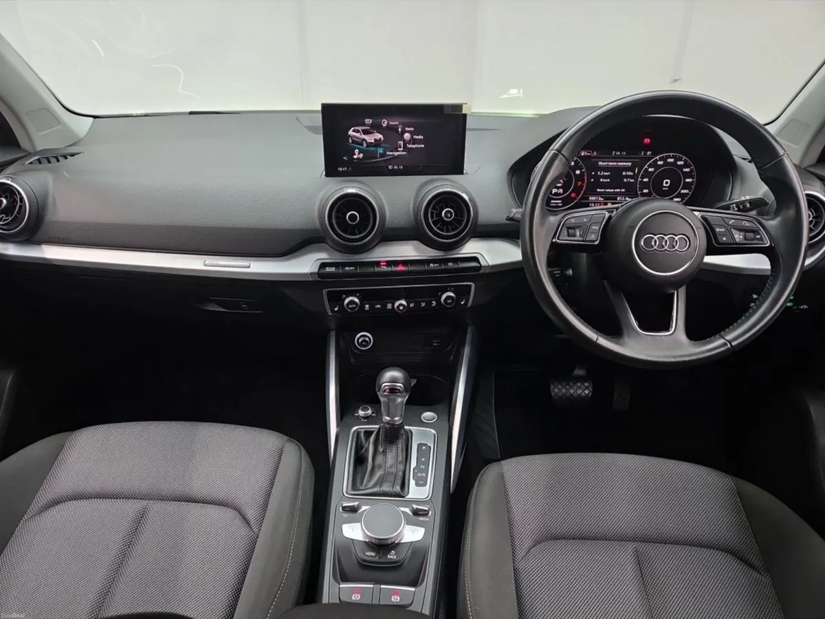Audi Q2 30 TFSI Sport Black Edition Styling S tron - Image 3