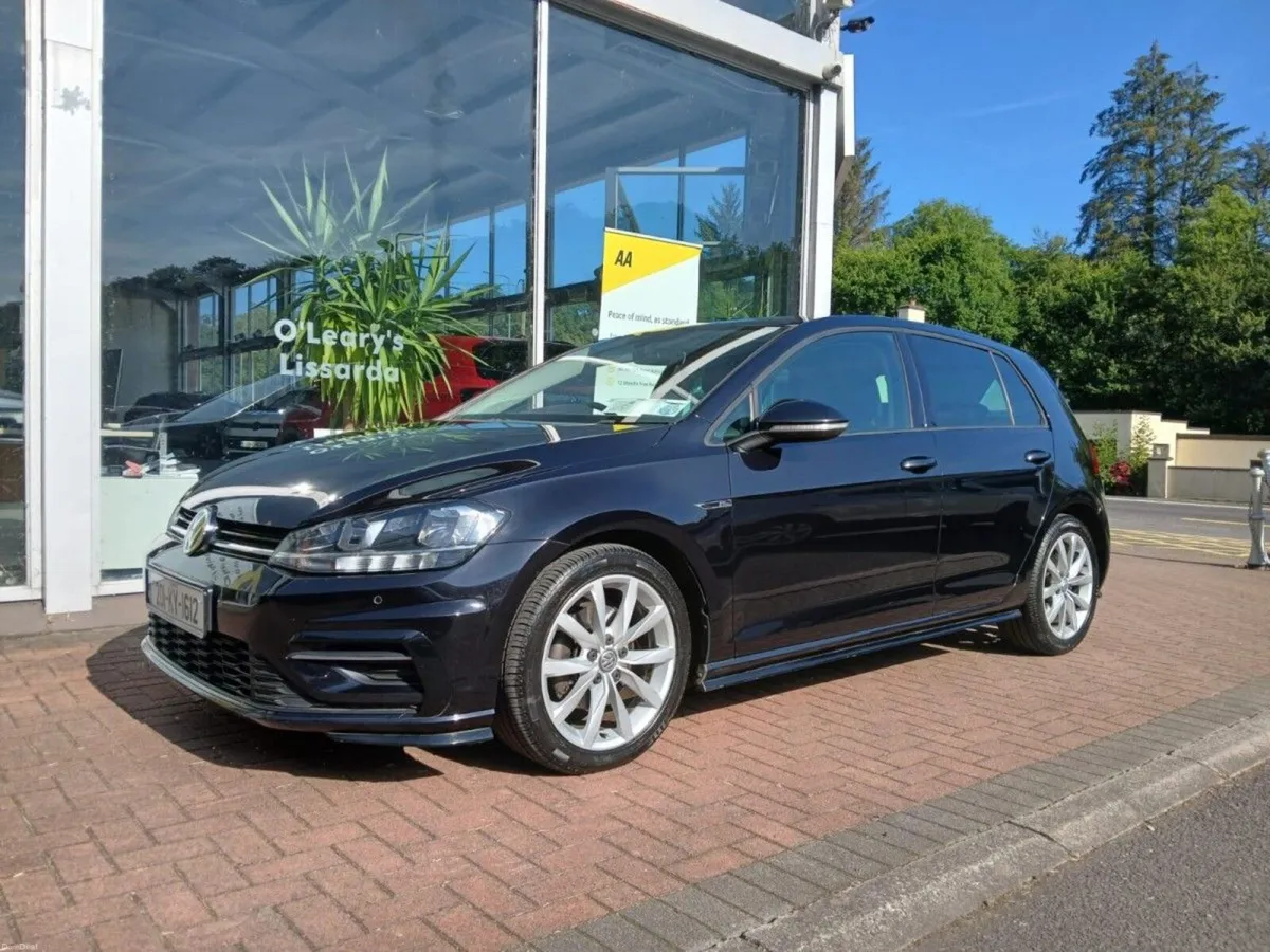 Volkswagen Golf 2.0 TDI 150HP R-Line, Black  Met. - Image 2