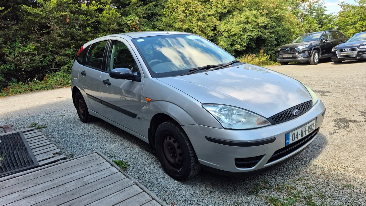 Ford Focus 2004 - Image 2