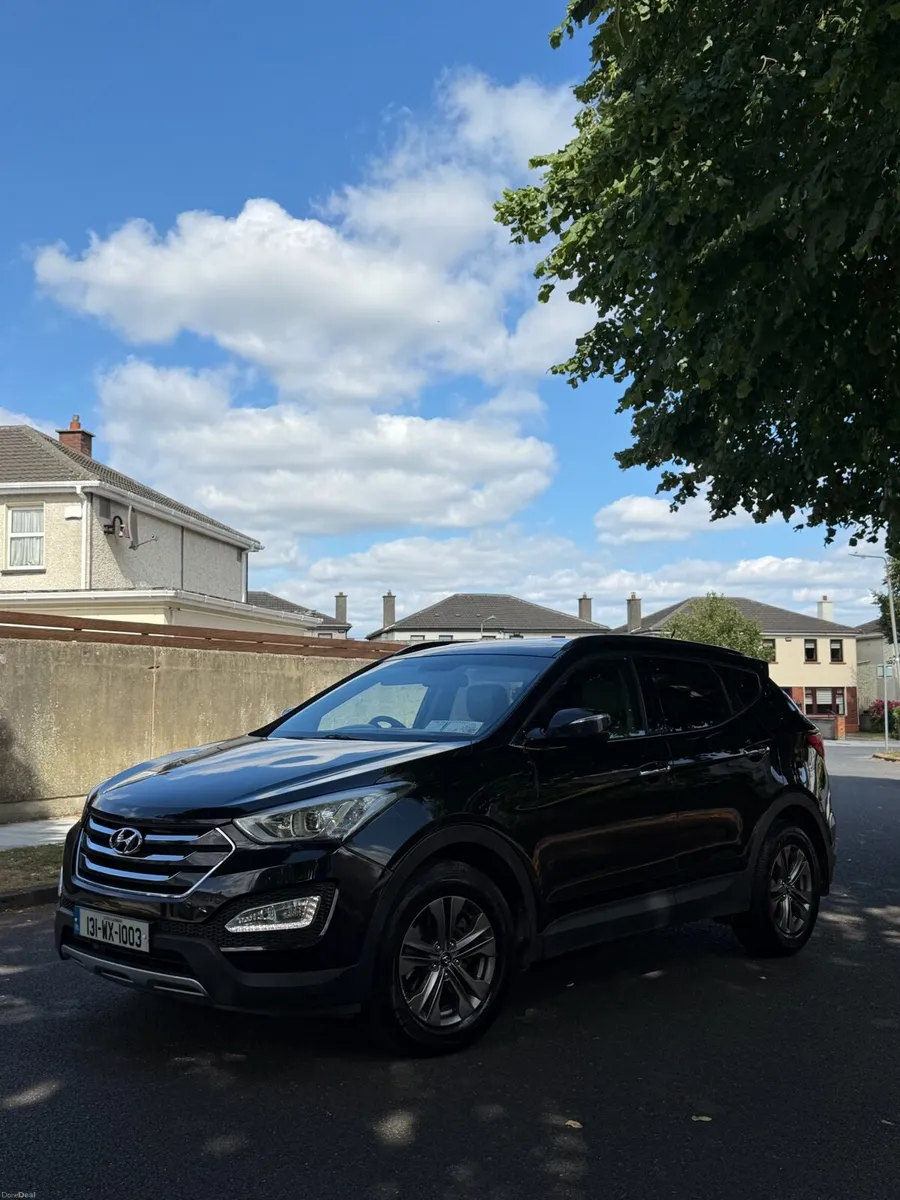 Hyundai Santa Fe Automatic 4WD New Nct 7/27 & Tax - Image 3