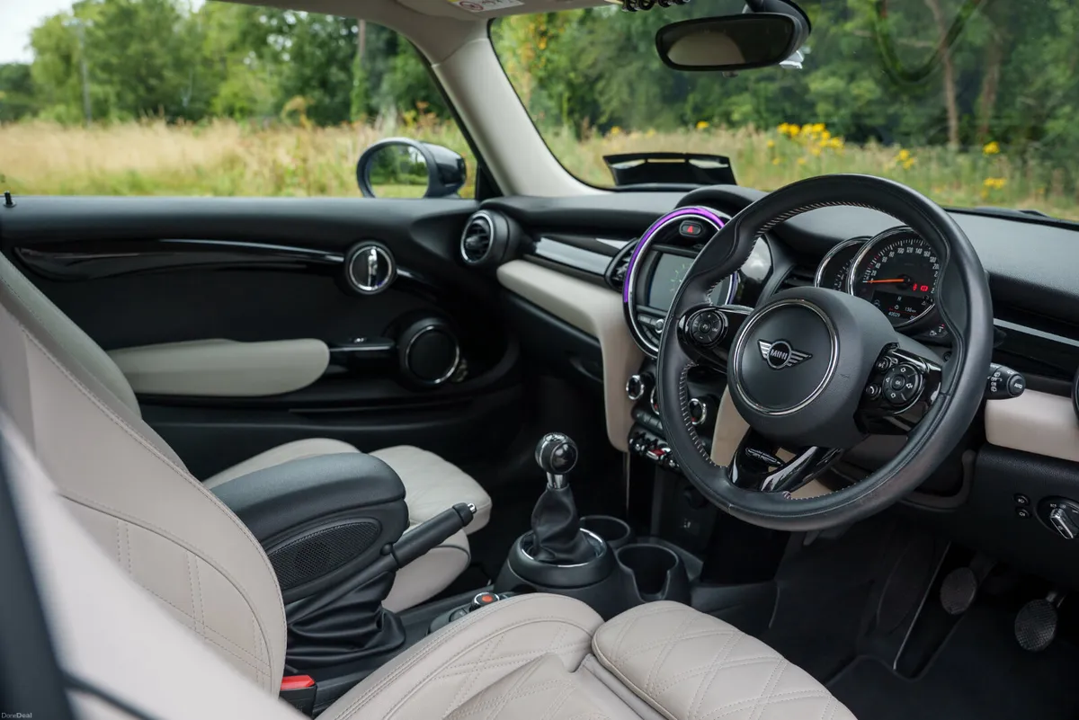 2021 Mini Cooper Exclusive - Only 40k Km - Image 4