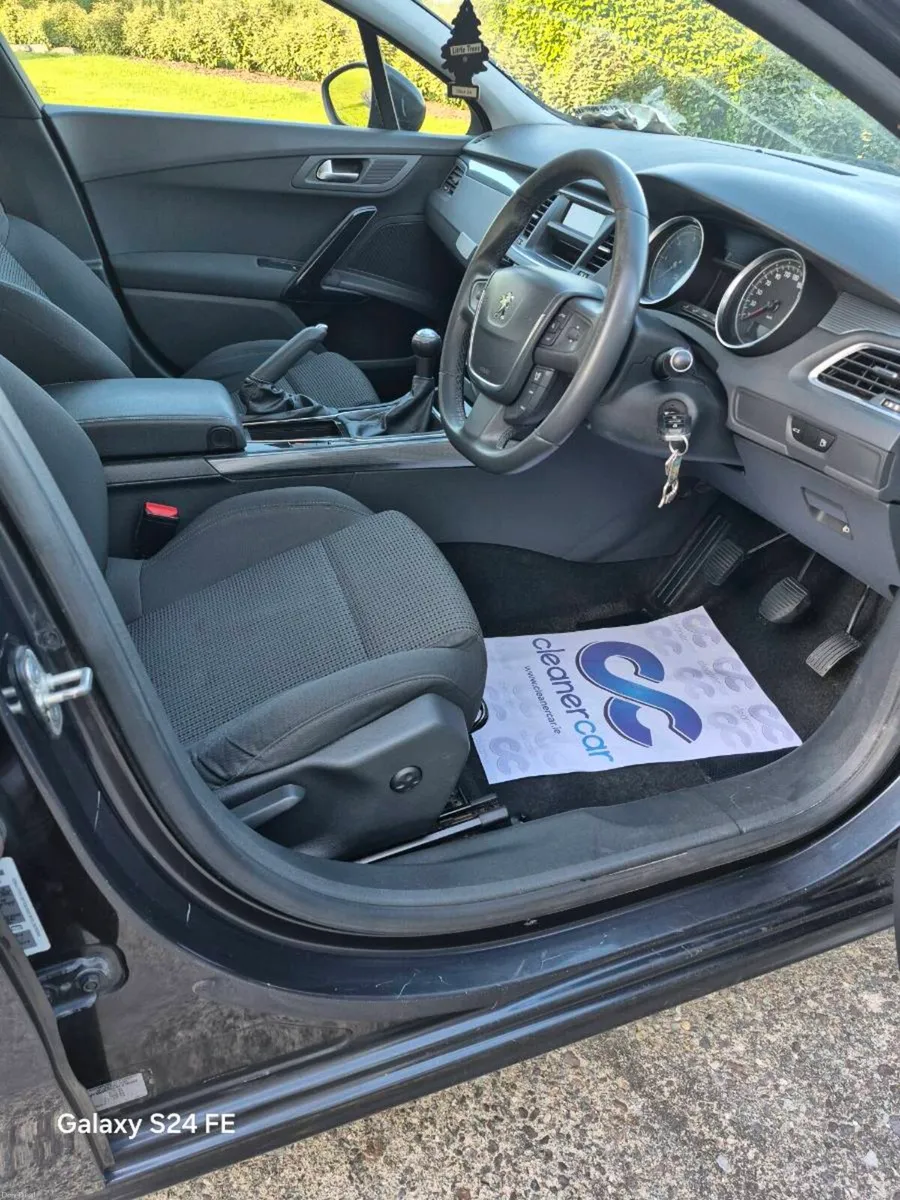 Car - Image 5