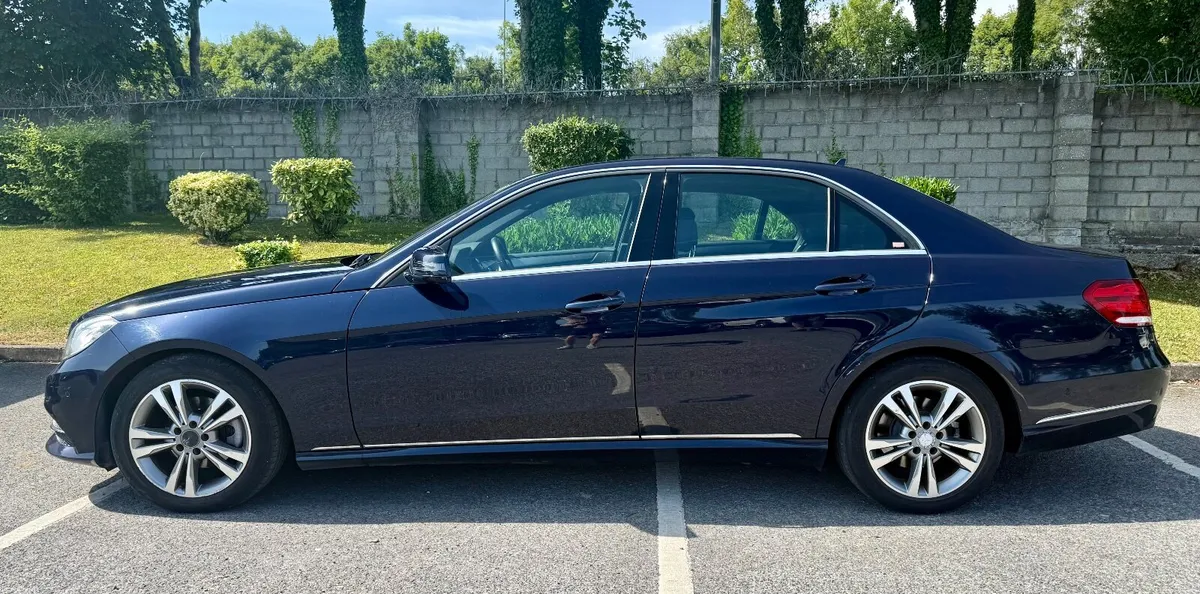 Mercedes-Benz E-Class 2014 - Image 2